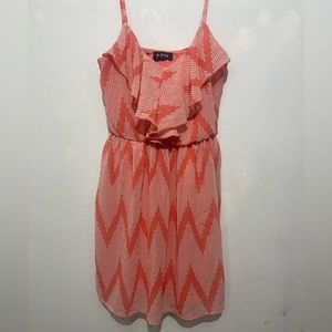 Cute size medium coral sundress!🚨